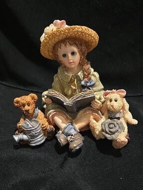 Boyds Bears "Julia with Emmy Lou & Daphne...Garden Friends"